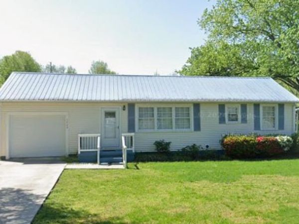 1209 Morgan St, Athens, TN 37303