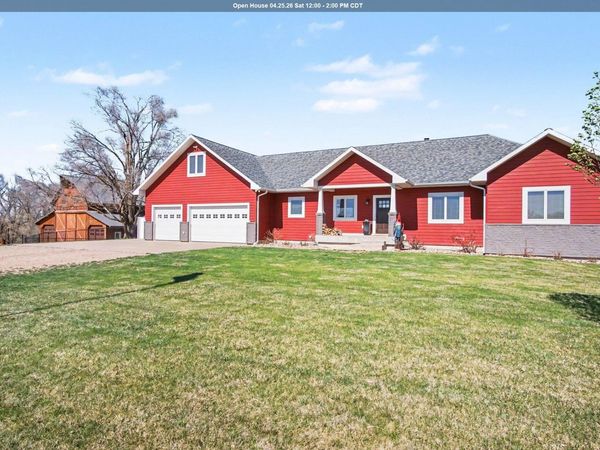 31268 University Road, Vermillion, SD 00000
