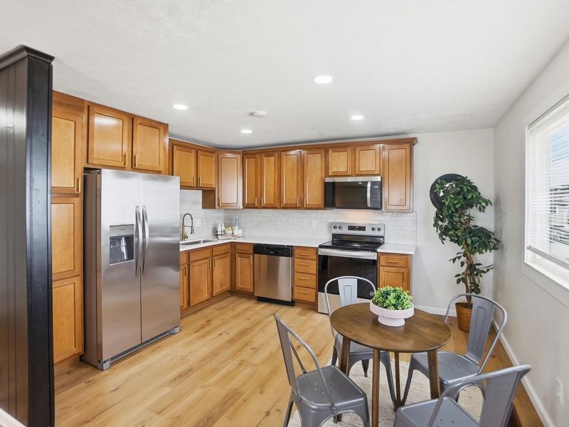 3757 Amwell Road W, Columbus, OH 43207 Photo 8