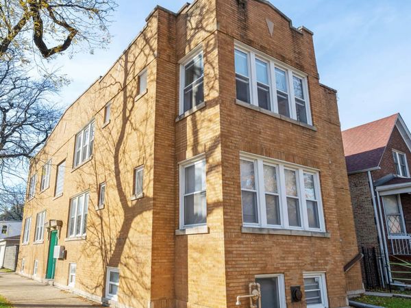 4136 W Palmer Street, Chicago, IL 60639
