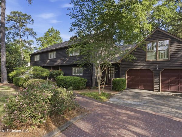 1012 Buckley Drive, Jackson, MS 39206