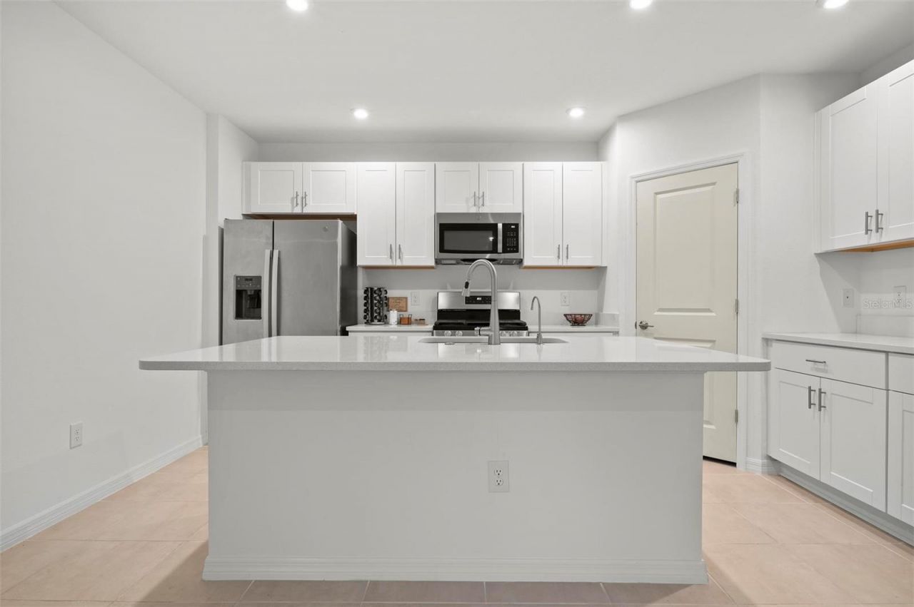 6305 Springmont Loop , Palmetto, FL 34221 Photo