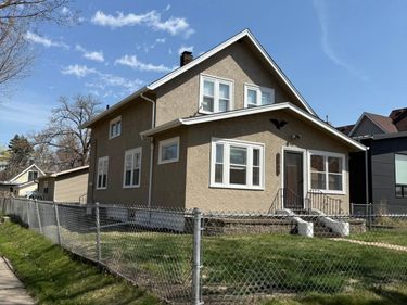 3559 2nd Street NE, Minneapolis, MN 55418