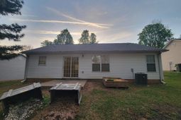 1884 Tamara Way  photo 4