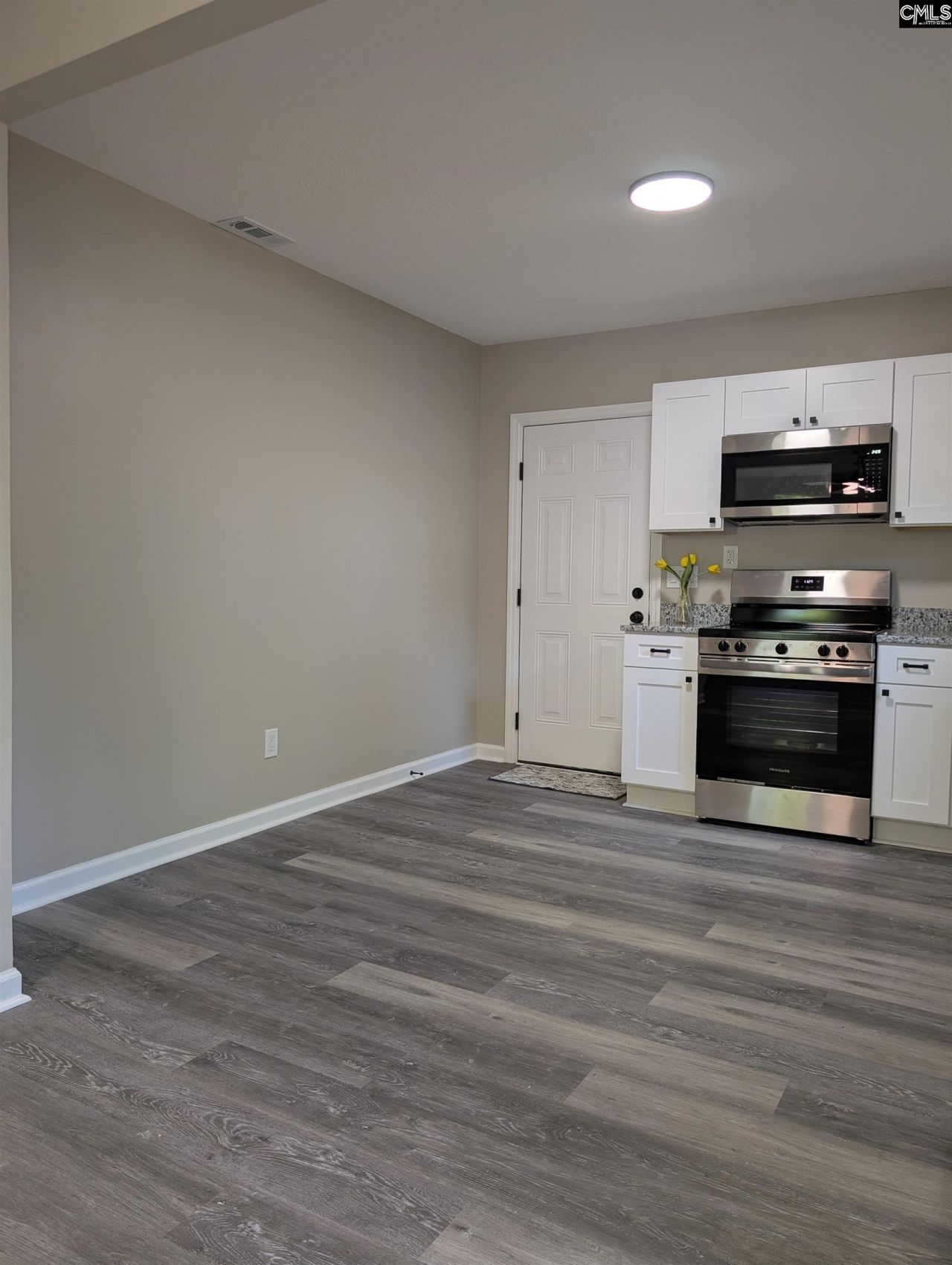 110 Woodlawn Avenue  Photo 14