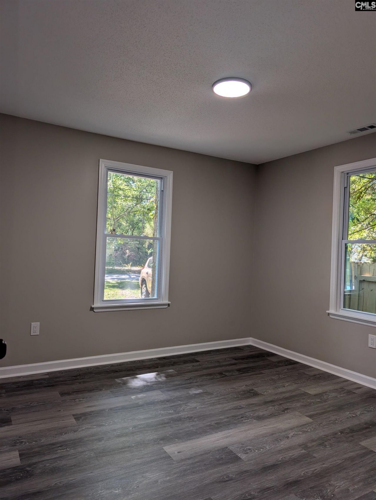 110 Woodlawn Avenue  Photo 31