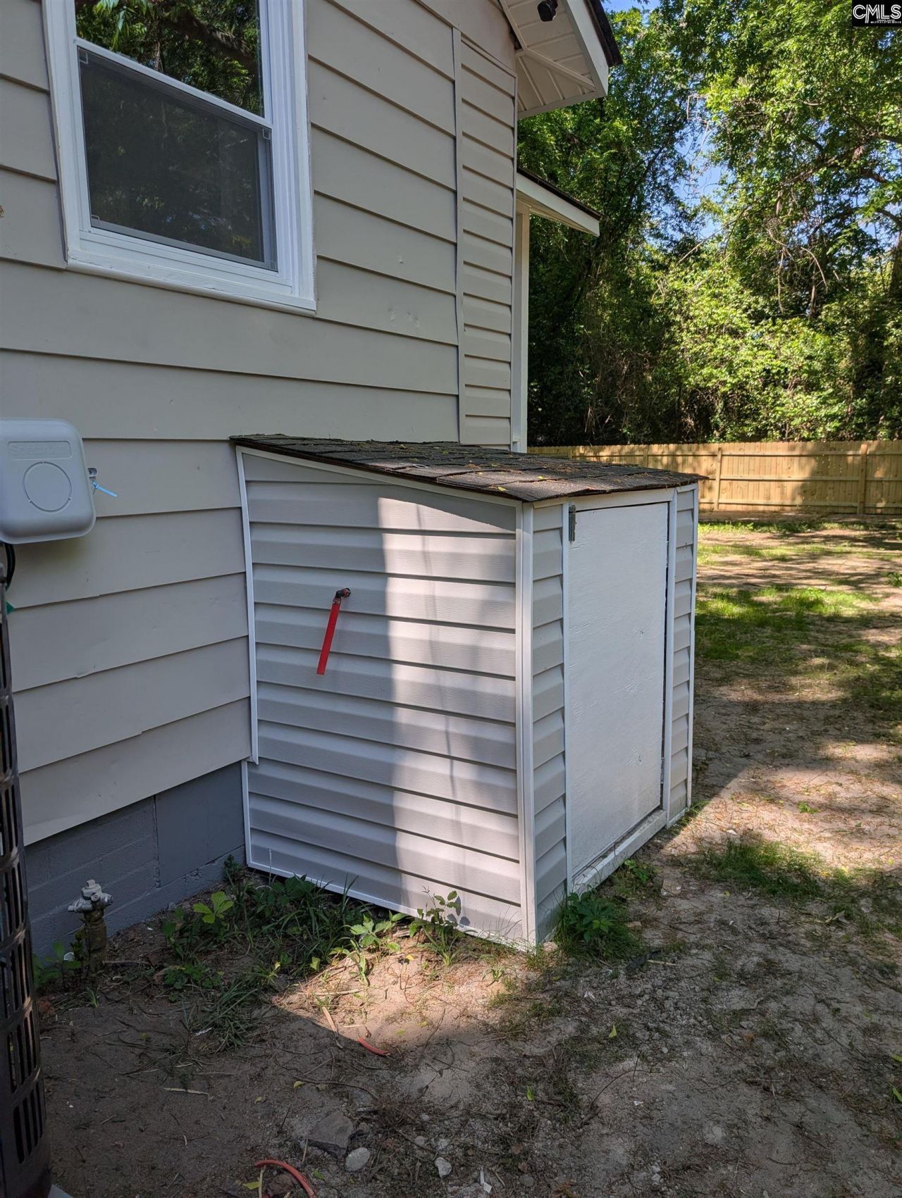 110 Woodlawn Avenue  Photo 32