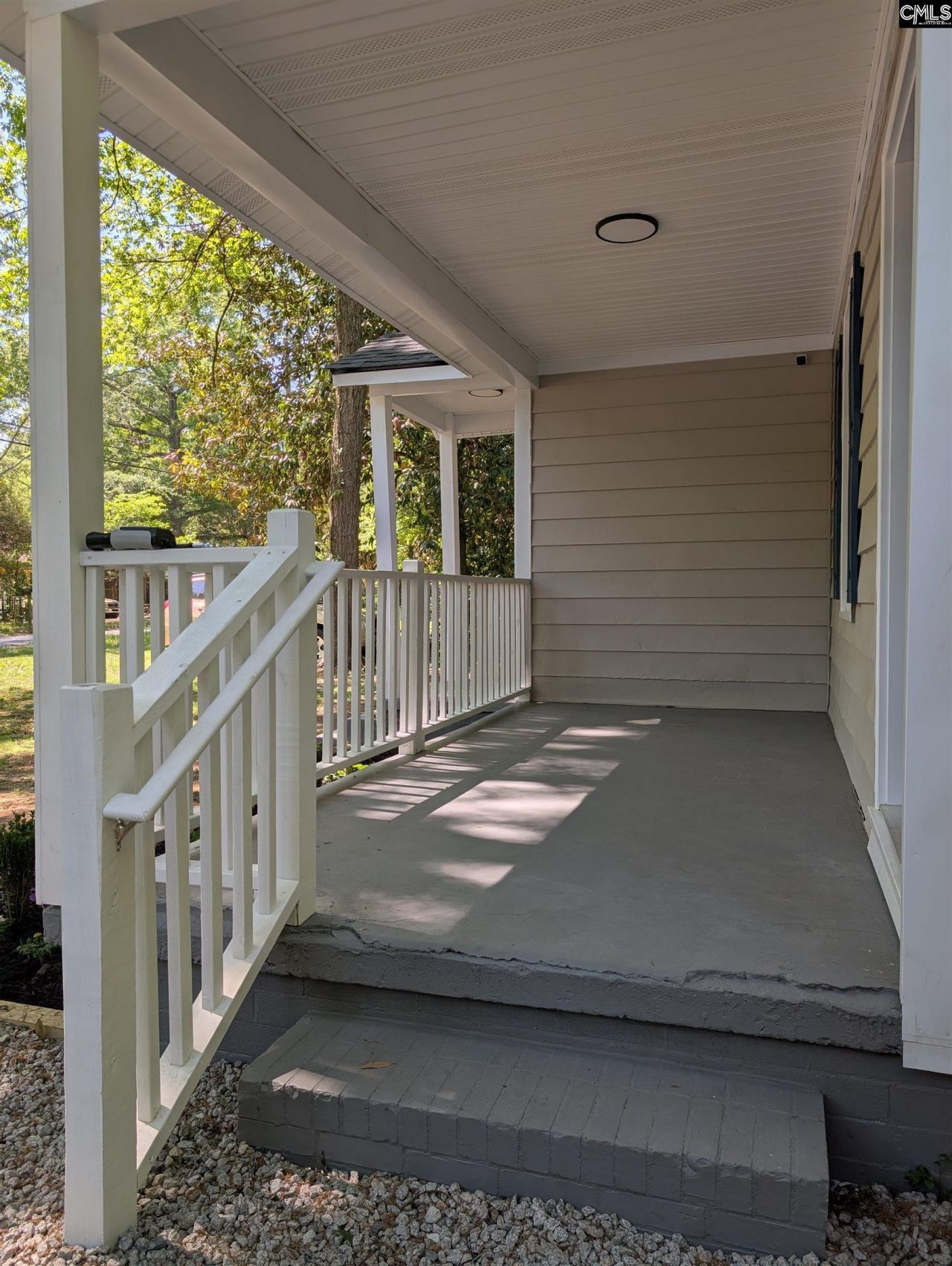 110 Woodlawn Avenue  Photo 4