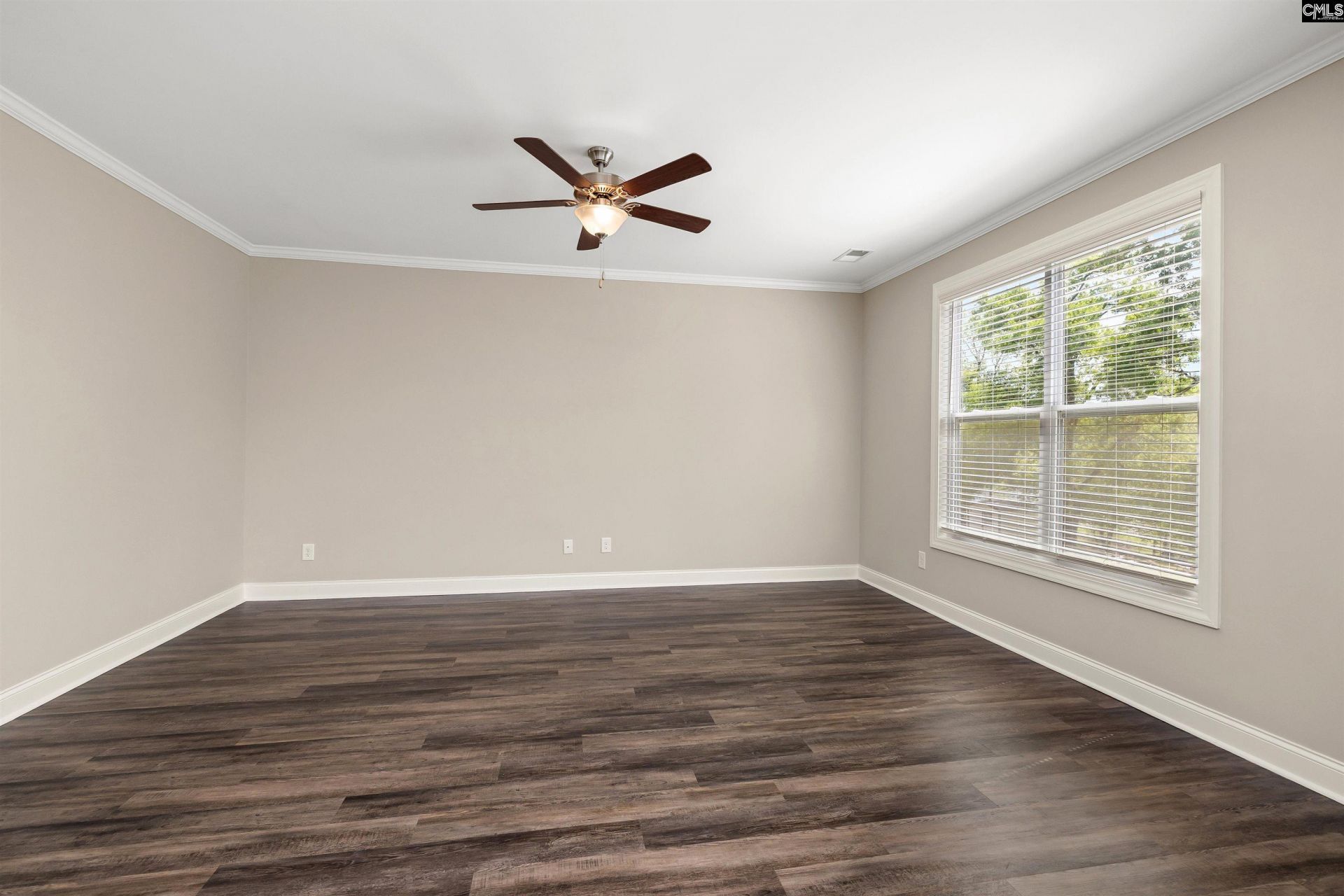 49 Competition Drive  Photo 17