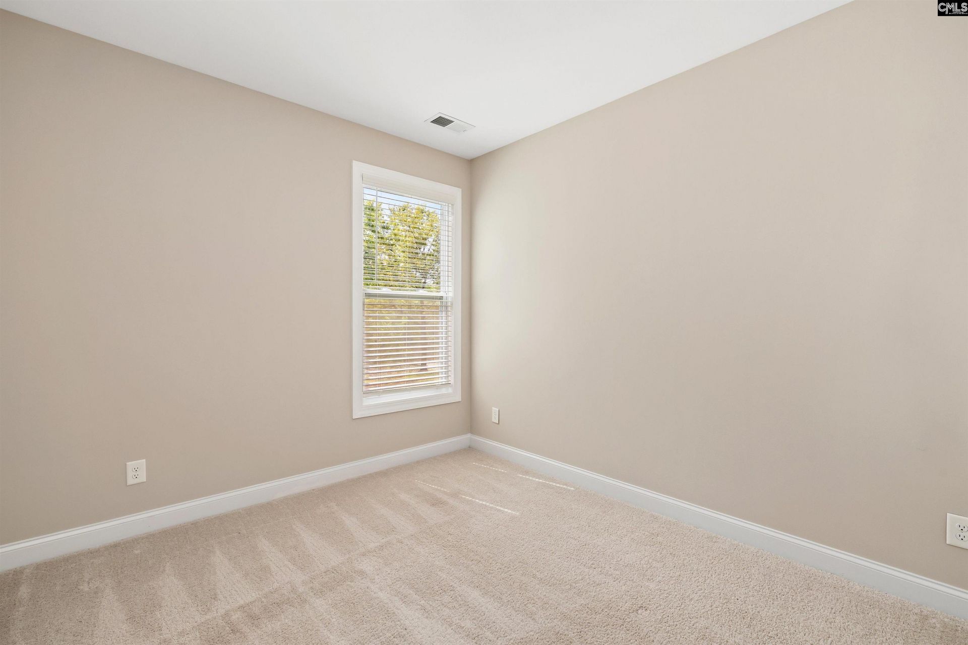 49 Competition Drive  Photo 31