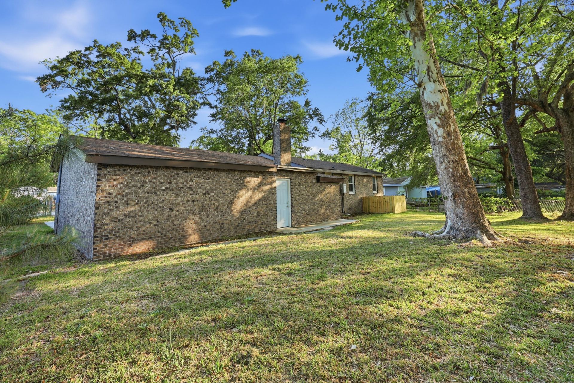 1908 Iron Street Photo 18