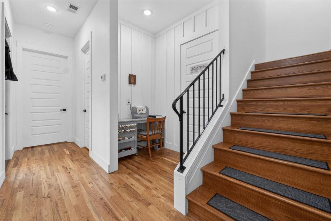 140 Argosy Drive Photo 26