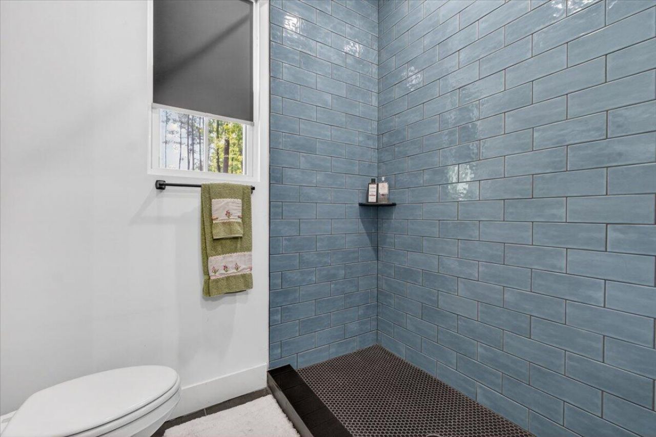 140 Argosy Drive Photo 31
