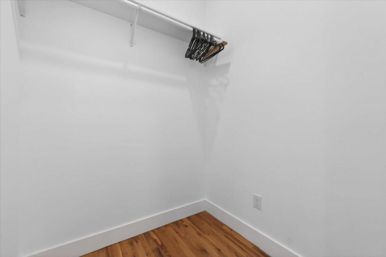 140 Argosy Drive Photo 35