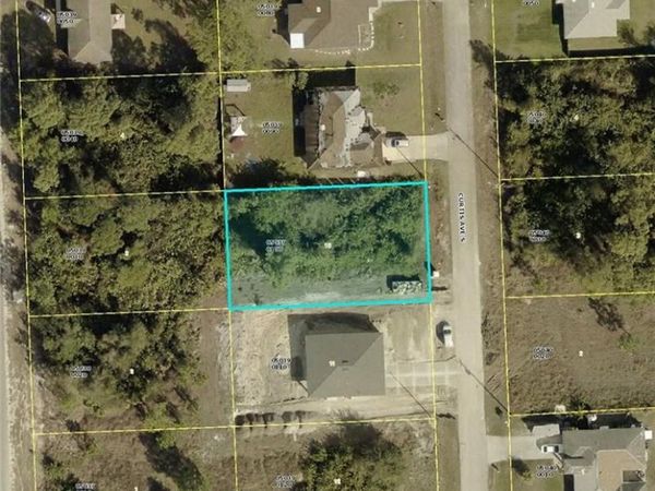 56 Curtis AVE S, LEHIGH ACRES, FL 33976