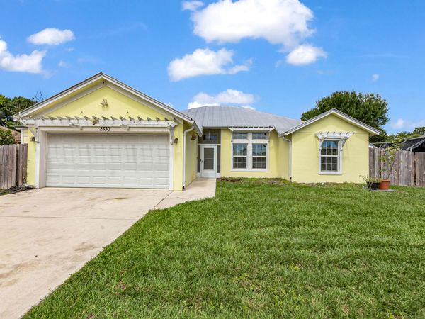 2530 SE Hemsing Street, Port St. Lucie, FL 34984