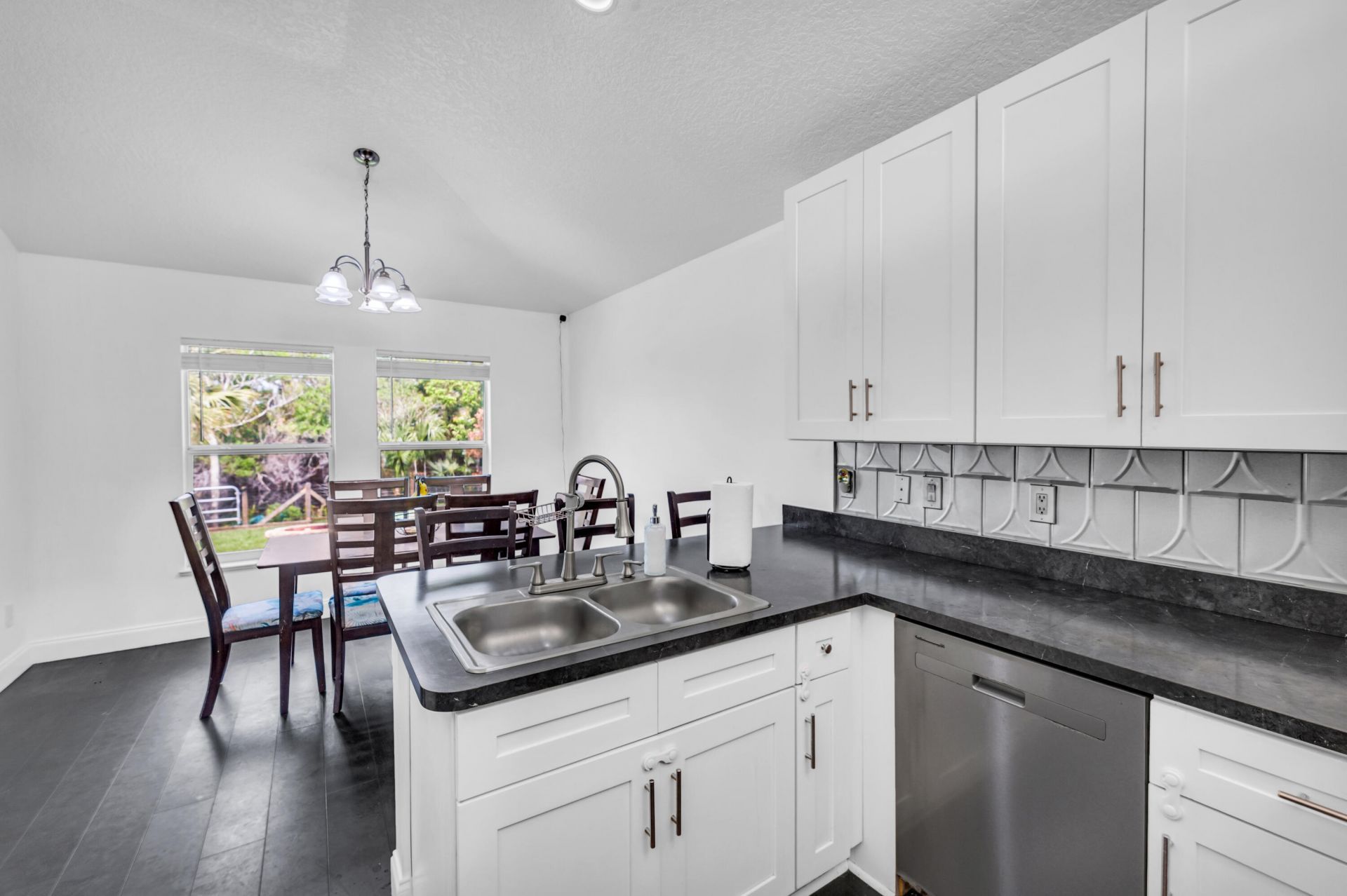 2530 SE Hemsing Street, Port Saint Lucie, FL 34984 Photo
