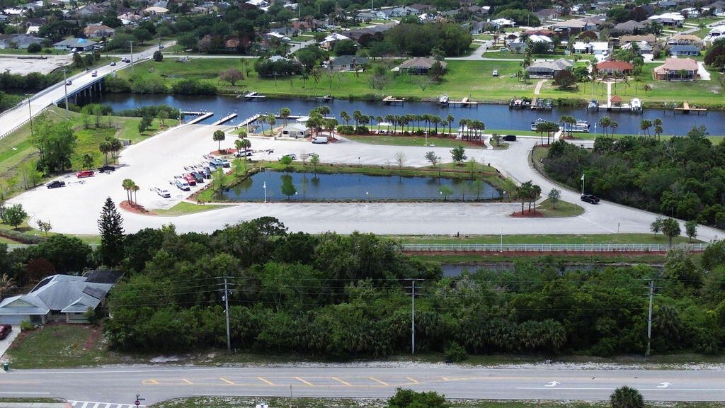 2530 SE Hemsing Street, Port Saint Lucie, FL 34984 Photo