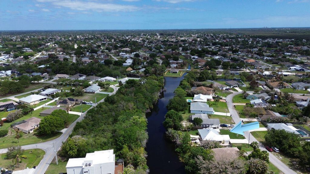 2530 SE Hemsing Street, Port Saint Lucie, FL 34984 Photo