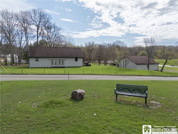 31 Hughes Street , Jamestown, NY 14701