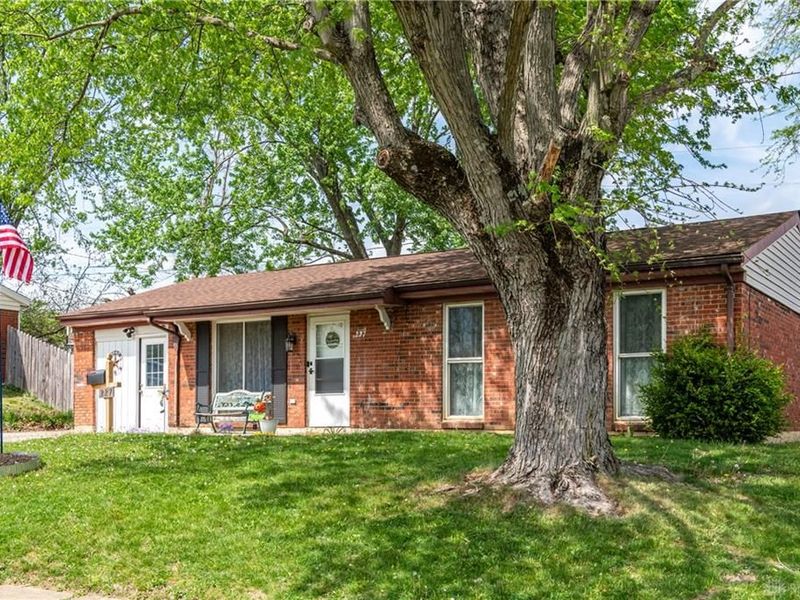 227 Oxford Drive, Fairborn, OH 45324 Photo 2