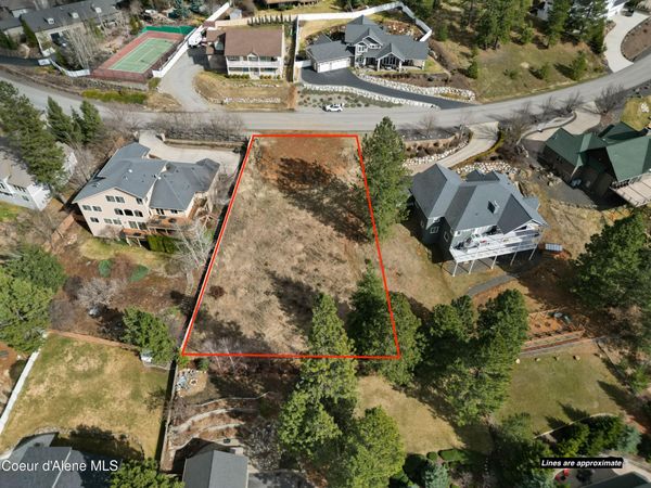 1985 E Grandview DR , Coeur d'Alene, ID 83815