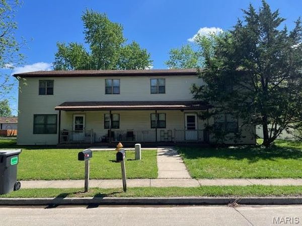 406-408 N County Road , Mascoutah, IL 62258