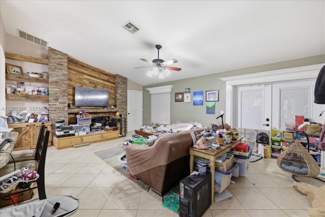 403 SW 28th Pl, Cape Coral, FL 33991 Photo