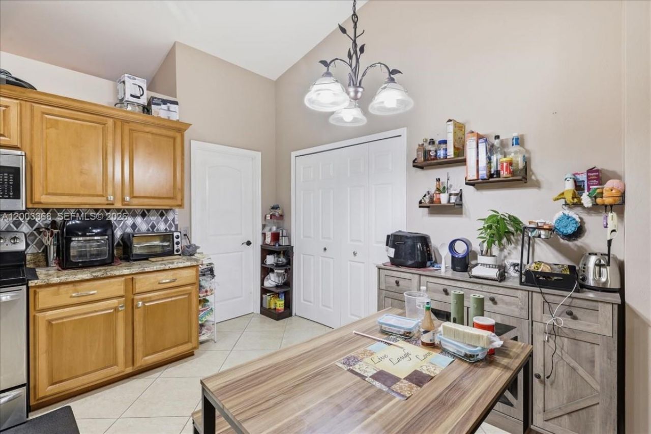 403 SW 28th Pl, Cape Coral, FL 33991 Photo