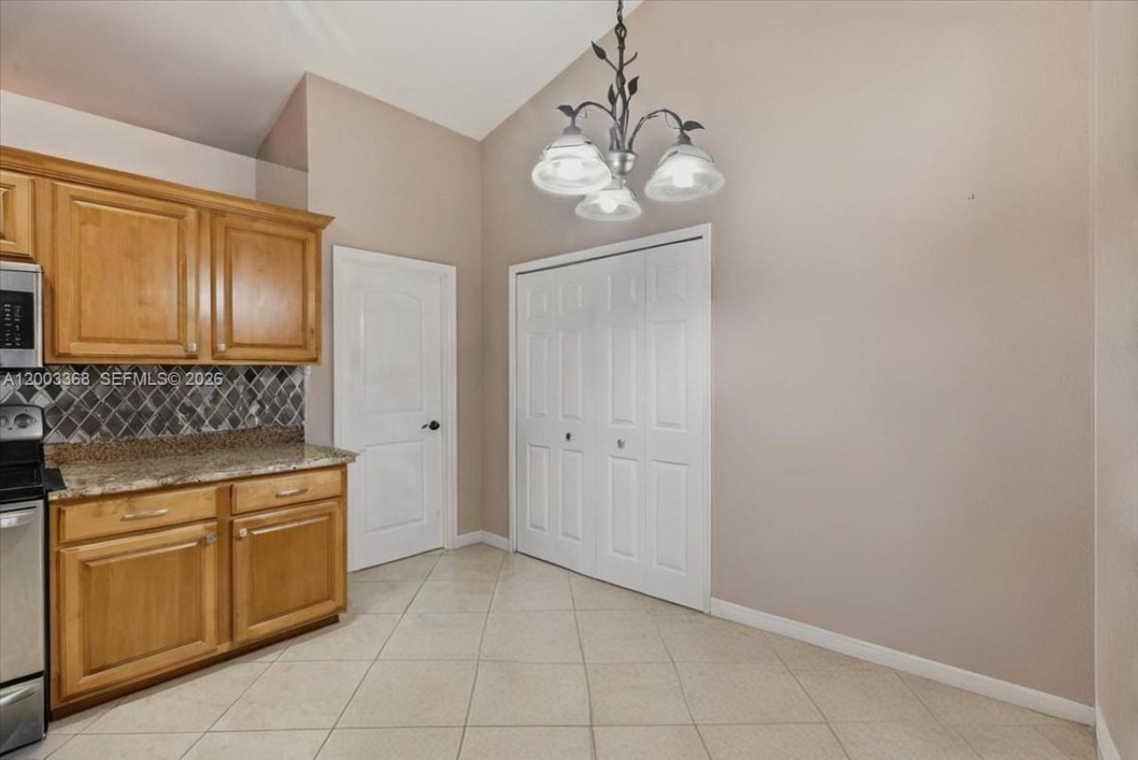 403 SW 28th Pl, Cape Coral, FL 33991 Photo