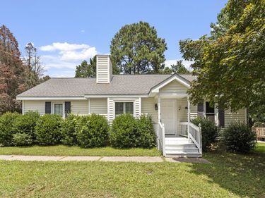 5809 Iris Lake Court, Raleigh, NC 27604