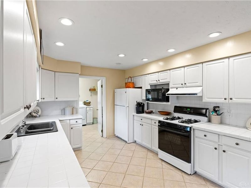 379 Hiatt Avenue, Wilmington, OH 45177 Photo 17