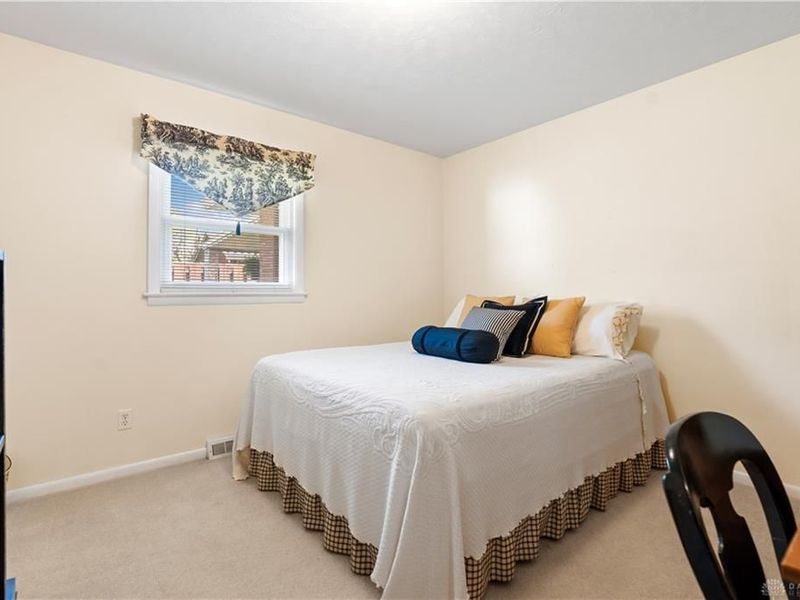 379 Hiatt Avenue, Wilmington, OH 45177 Photo 32