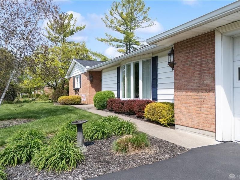 379 Hiatt Avenue, Wilmington, OH 45177 Photo 5