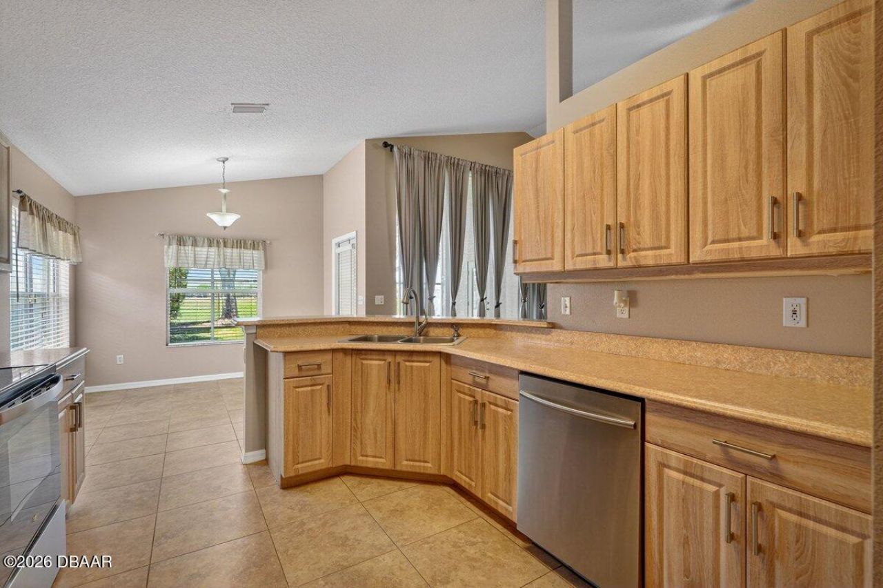 6527 Shahab Lane, Port Orange, FL 32128 Photo