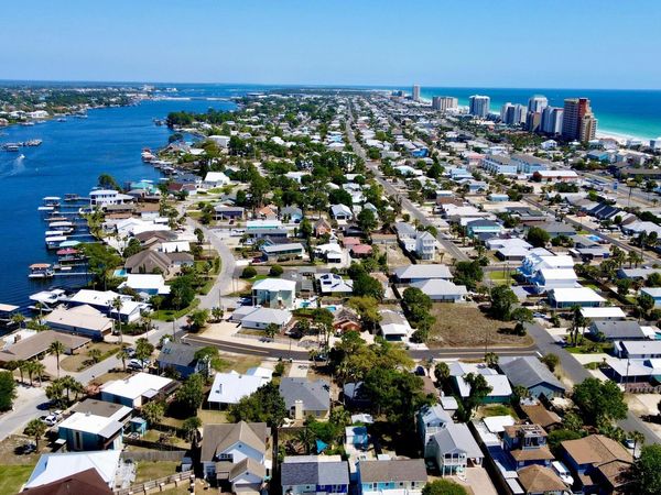 3914 Vicar Street, Panama City Beach, FL 32408