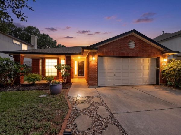 4628 Hoffman DR, Austin, TX 78749