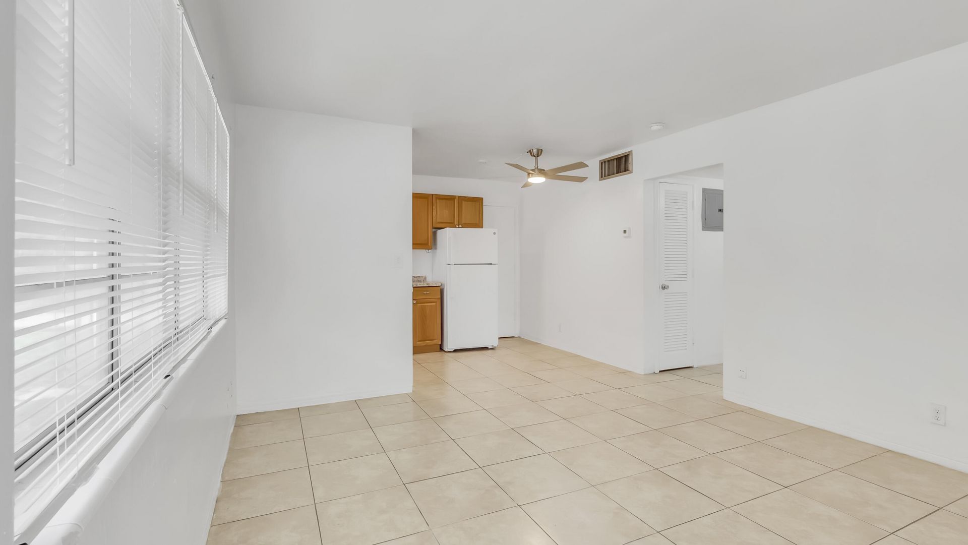 711 SE 15th Street, Unit 5, Fort Lauderdale, FL 33316 Photo