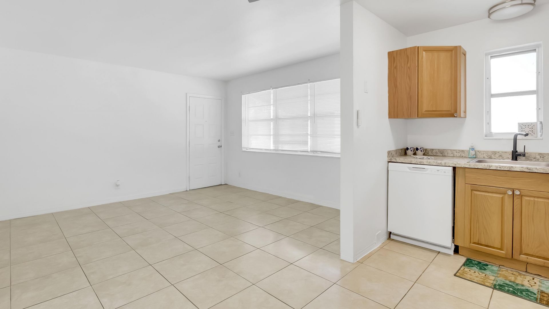 711 SE 15th Street, Unit 5, Fort Lauderdale, FL 33316 Photo