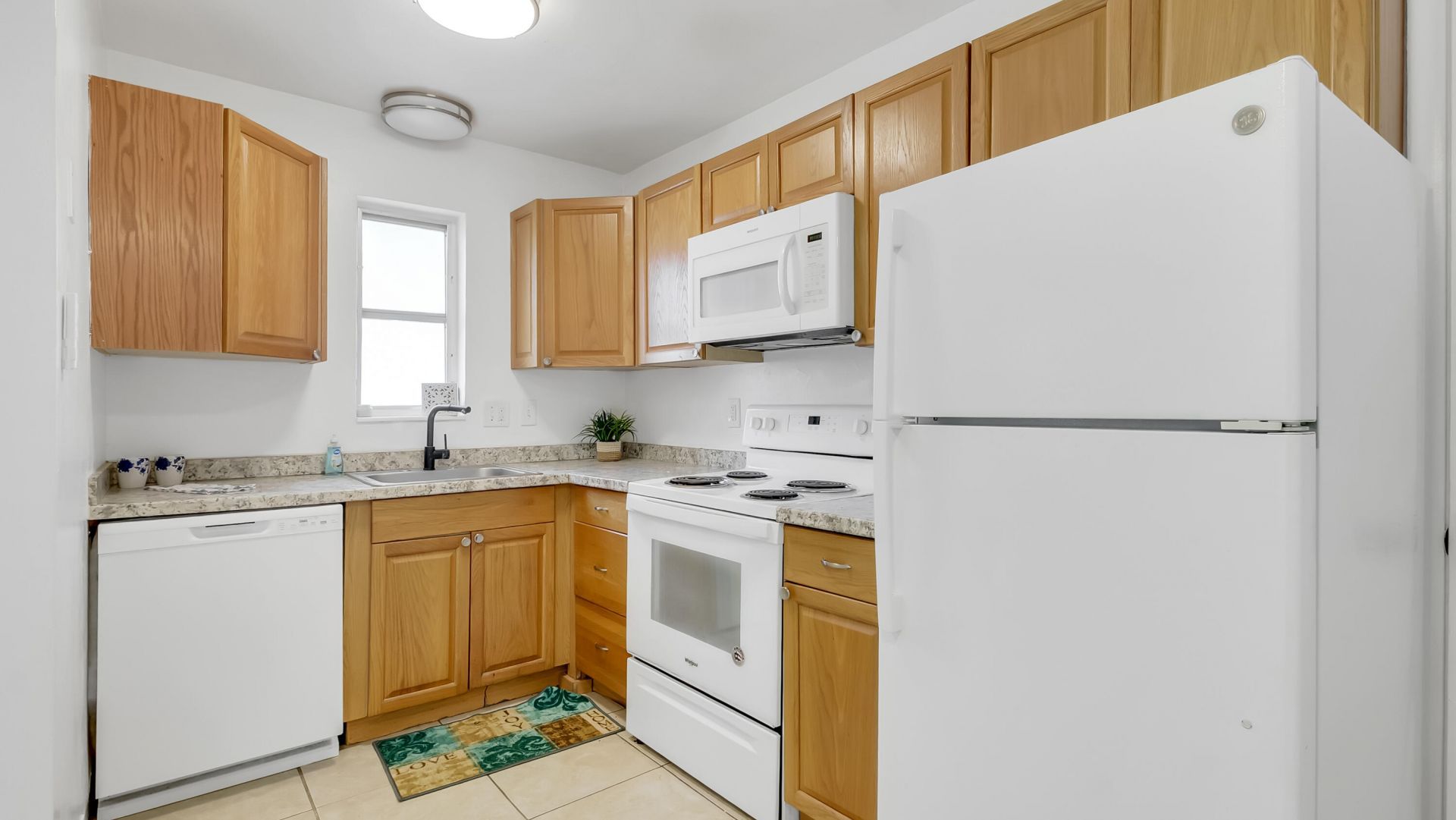 711 SE 15th Street, Unit 5, Fort Lauderdale, FL 33316 Photo