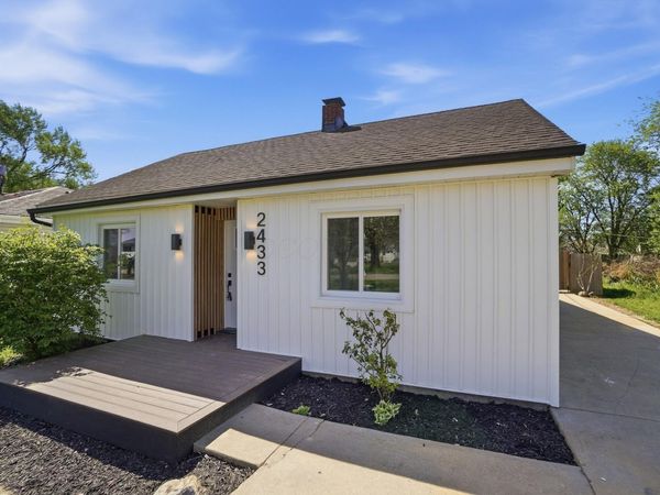 2433 Lindsay Road, Obetz, OH 43207