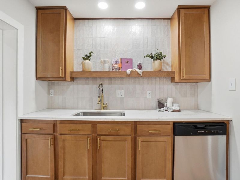 2433 Lindsay Road, Obetz, OH 43207 Photo 13