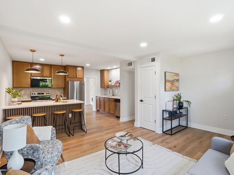 2433 Lindsay Road, Obetz, OH 43207 Photo 8