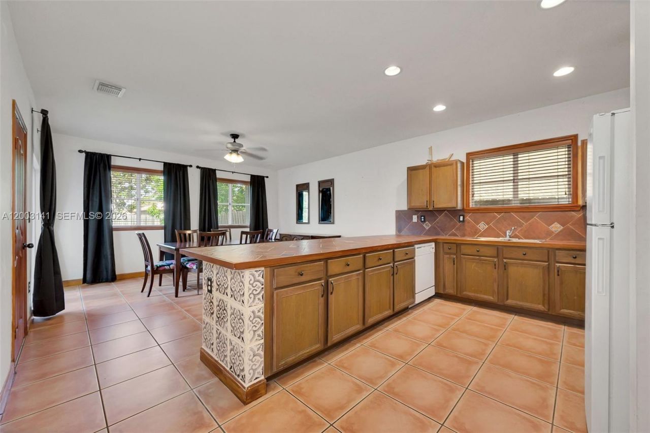 1350 NE 42nd Ave, Homestead, FL 33033 Photo