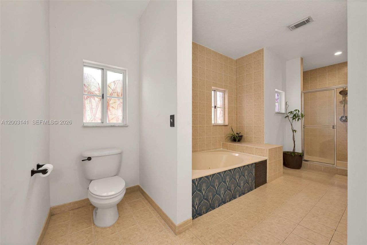 1350 NE 42nd Ave, Homestead, FL 33033 Photo