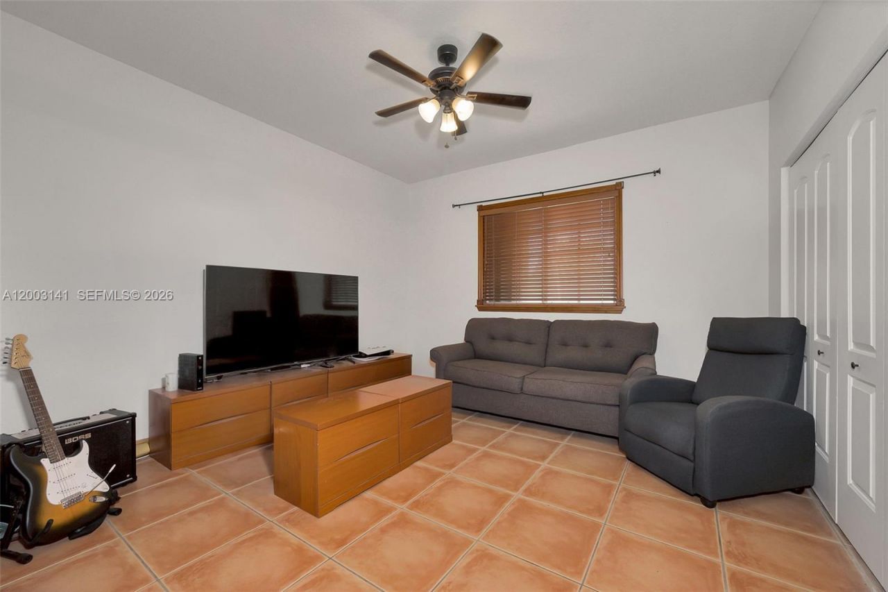 1350 NE 42nd Ave, Homestead, FL 33033 Photo