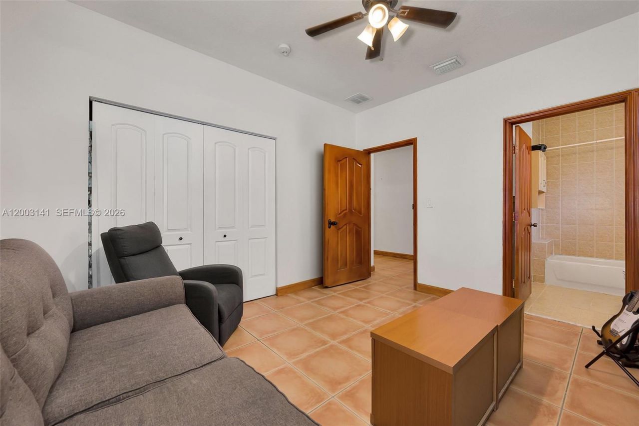 1350 NE 42nd Ave, Homestead, FL 33033 Photo