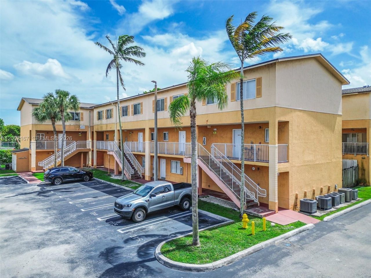 6255 Kendale Lakes Cir, Unit 218, Miami, FL 33183 Photo