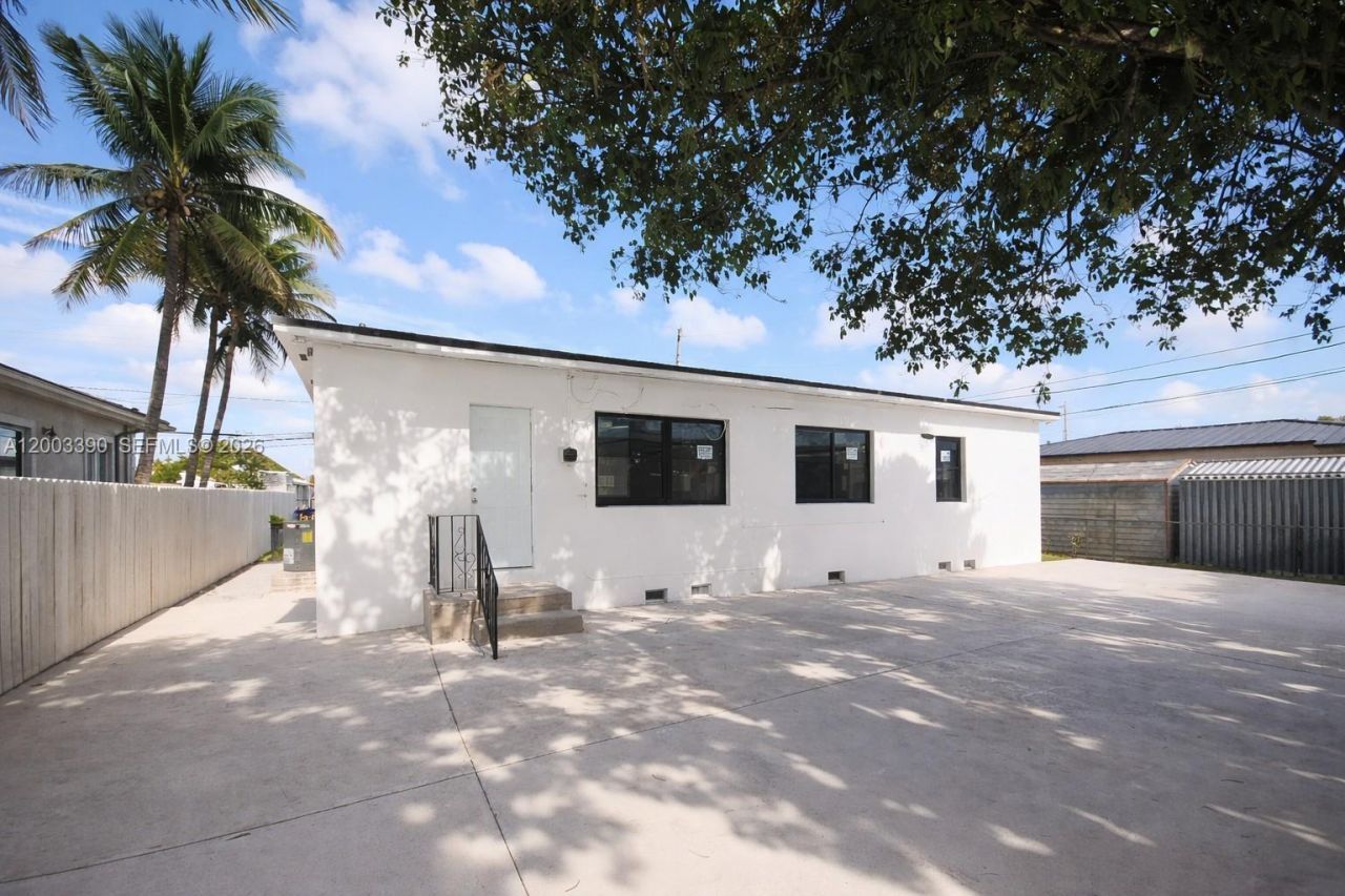 1610 NW 31st Ave , Miami, FL 33125 Photo