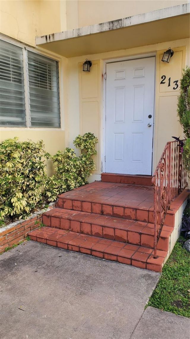 215 Zamora Ave , Unit 3, Coral Gables, FL 33134 Photo